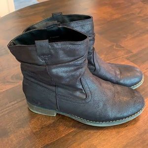 Girls black slouch ankle Bootie Size 3
